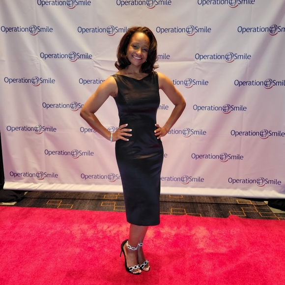 TAHARI Cowl Neck Black Dress, Size 4 - Picture 7 of 7